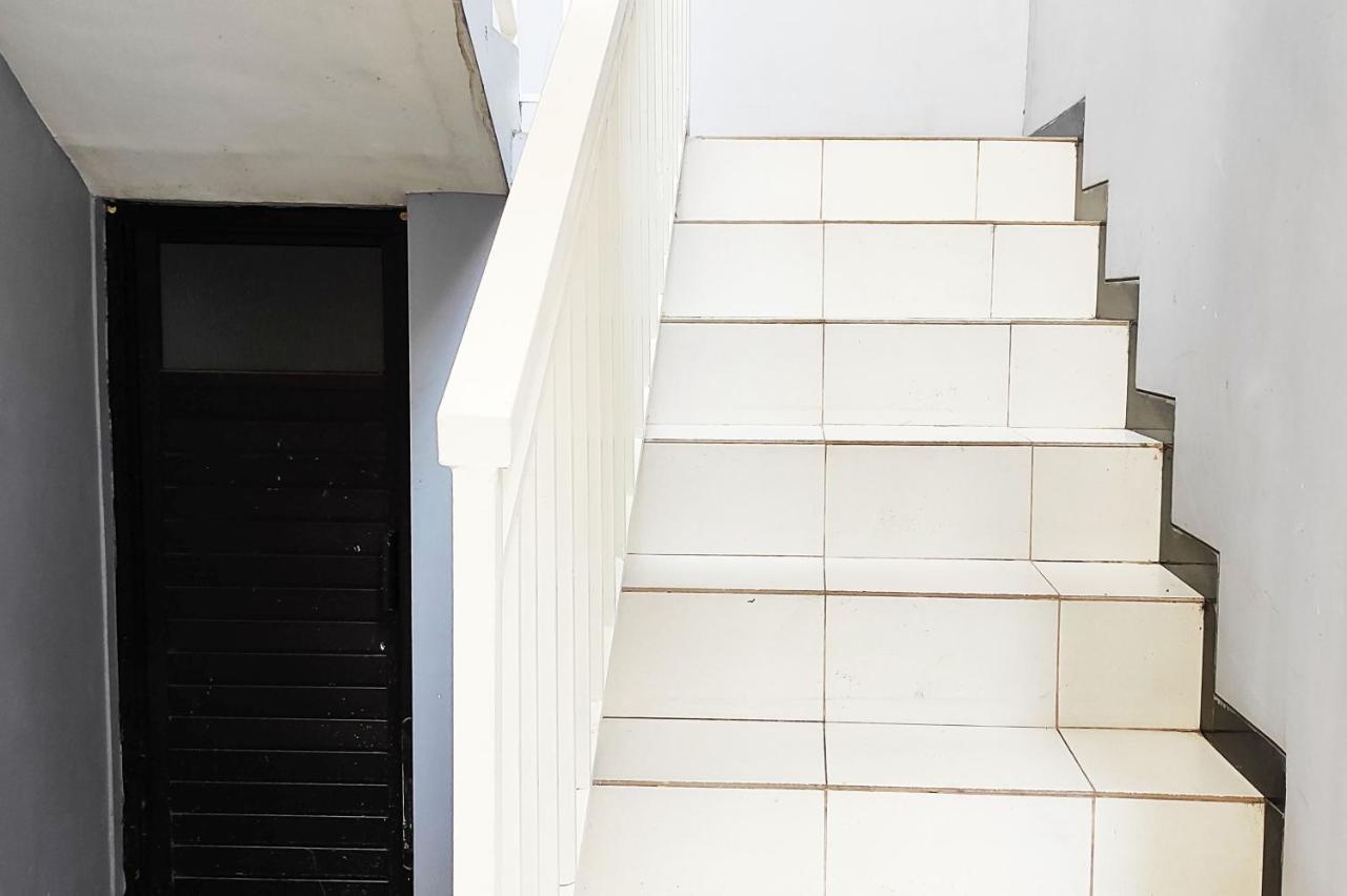Rosa Pavilion Syariah Redpartner Malang Dış mekan fotoğraf