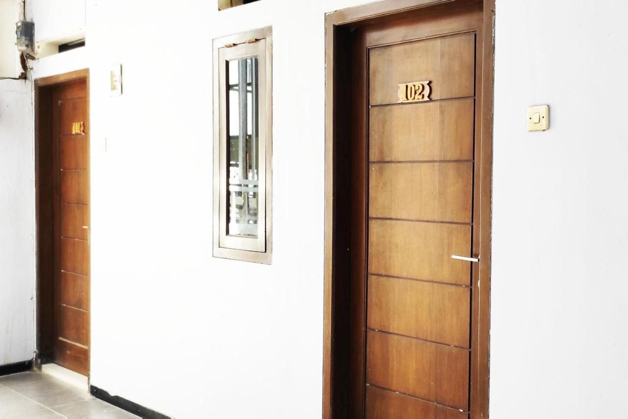 Rosa Pavilion Syariah Redpartner Malang Dış mekan fotoğraf